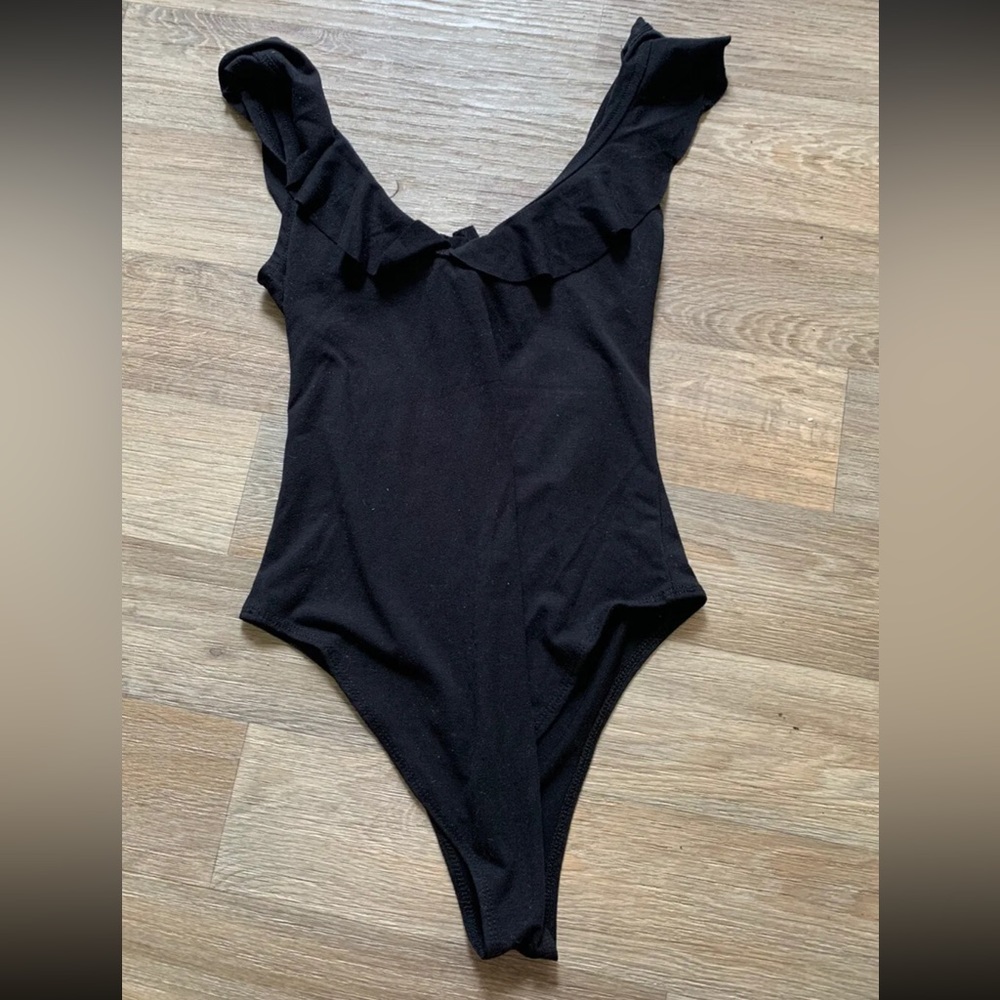 Forever 21 Ruffle Neck Bodysuit Black Size Small